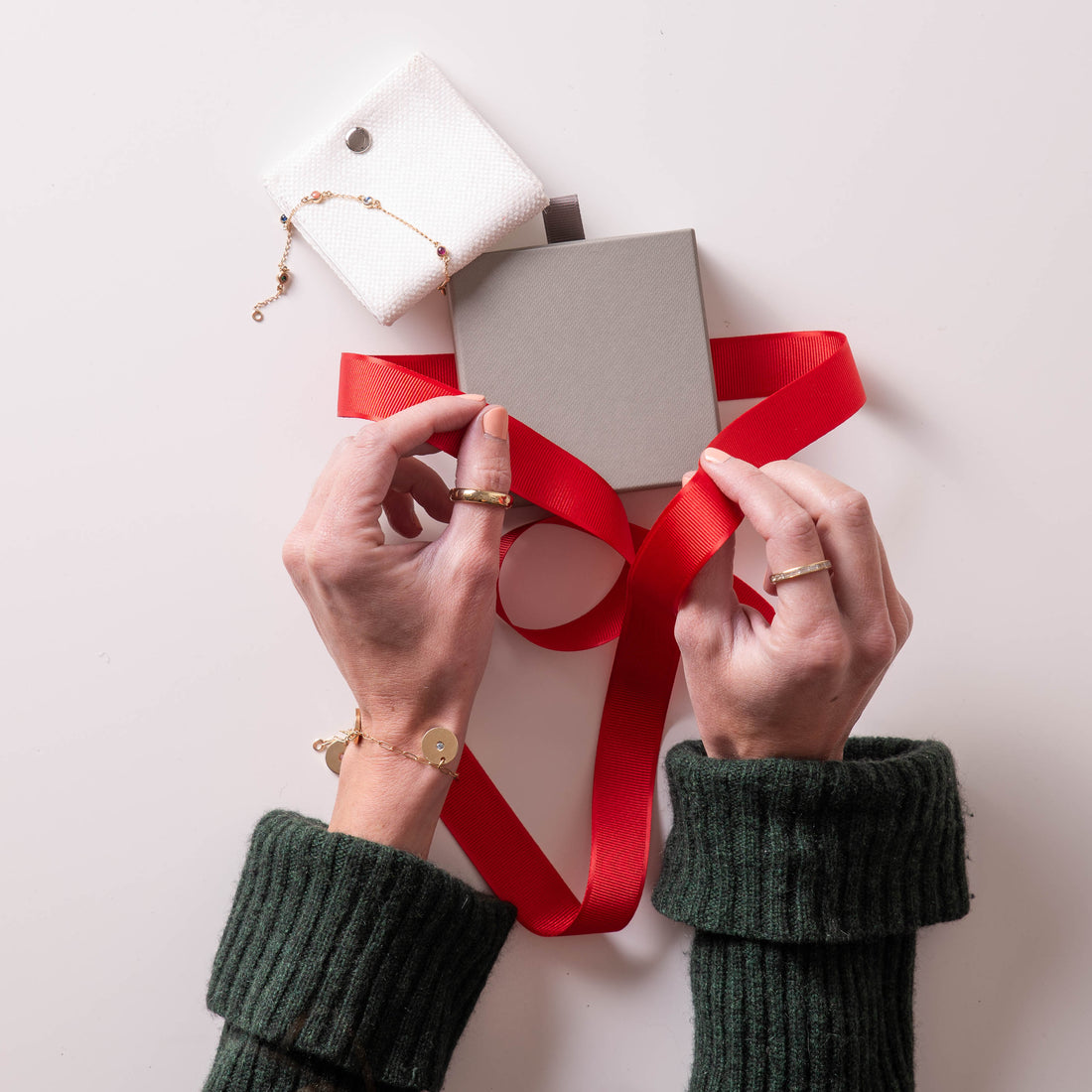 LOVE ZOELLE // APORTA // BESPOKE EXPERIENCE // FIRST FRIDAY // DECEMBER 1 // 5-8PM