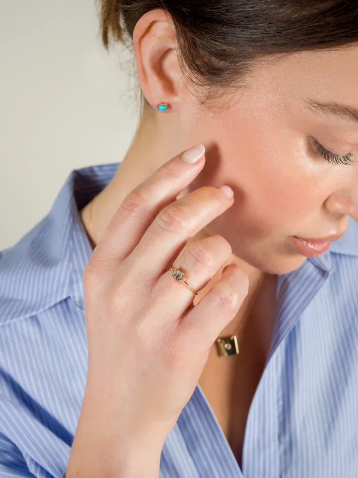 BAGUETTE PINKY RING | 14k GOLD & DIAMONDS