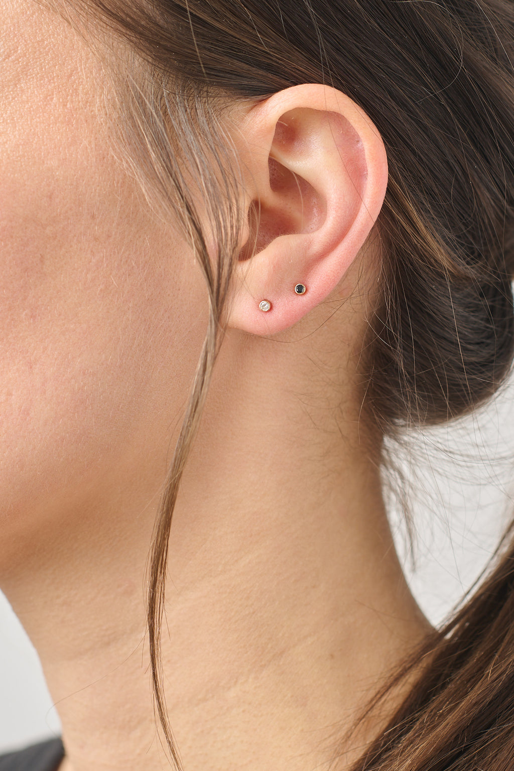 MICRO BLACK DIAMOND STUDS