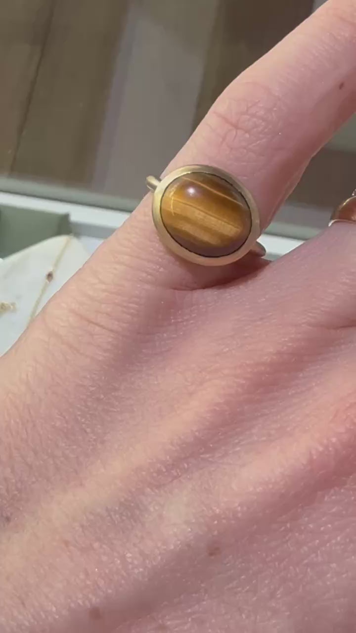 TIGER STONE PINKY RING