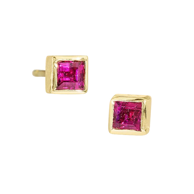 MICRO RUBY SQUARE STUD
