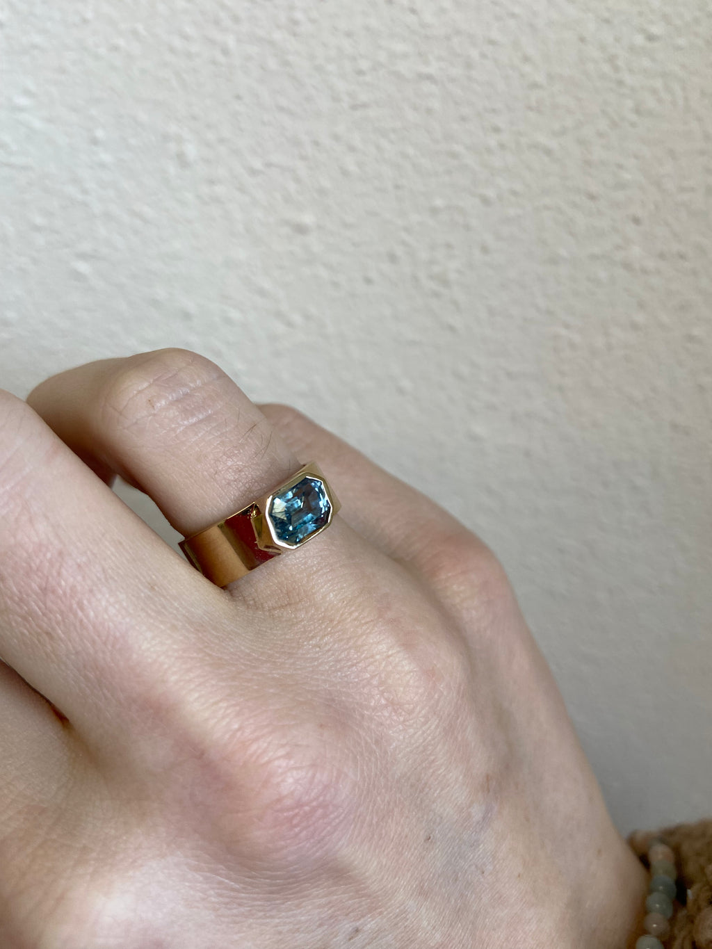 SAPPHIRE CIGAR BAND