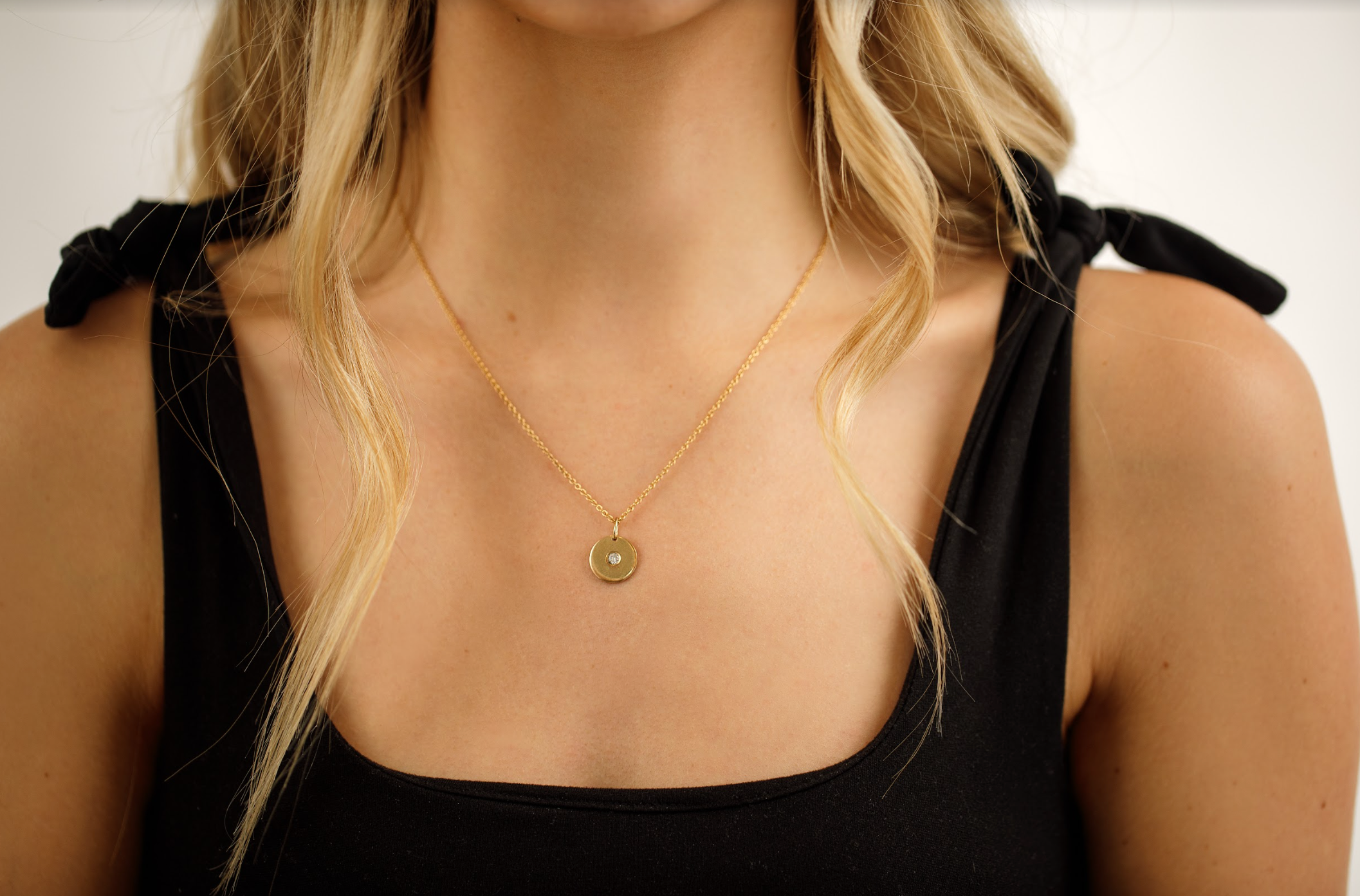DISK NECKLACE
